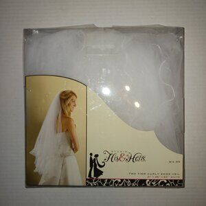 New His & Hers White Two-Tier Curly Edge Veil